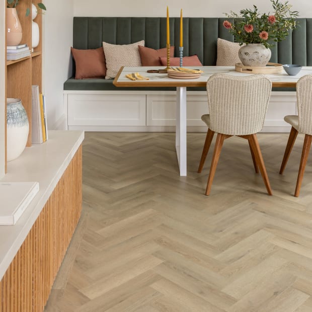 Sun Bleached Oak: Beautifully designed LVT flooring from the